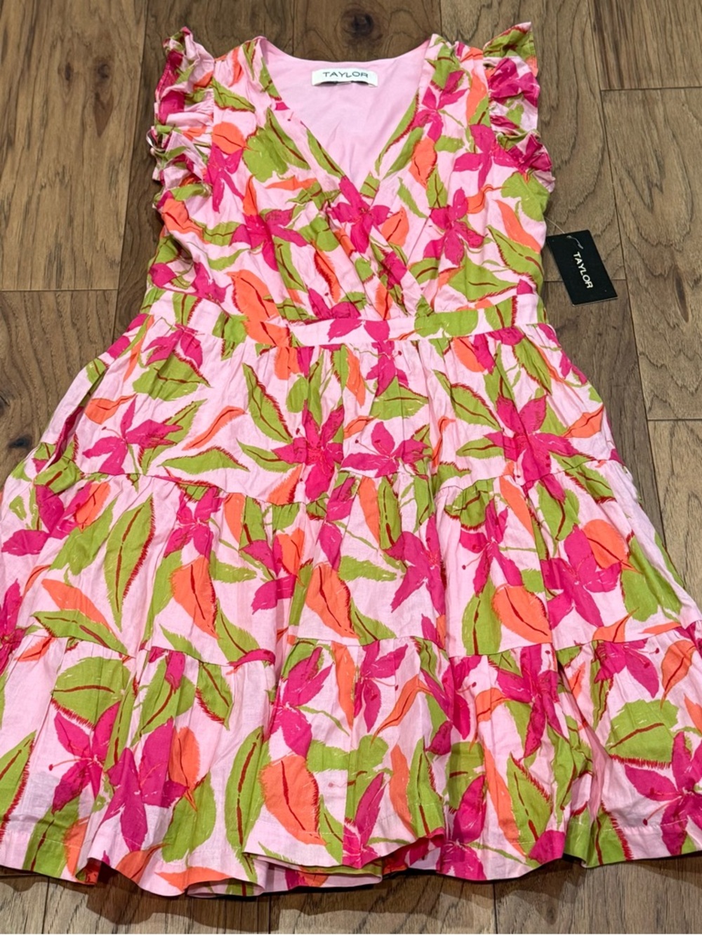 Taylor Women’s Pink Floral Ruffle Sleeve Tiered Dress Size Large New With Tags